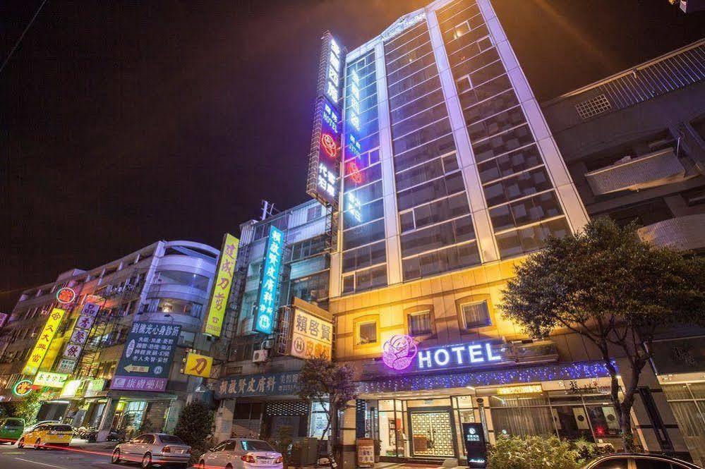 Mila Hotel Тайчжун Экстерьер фото