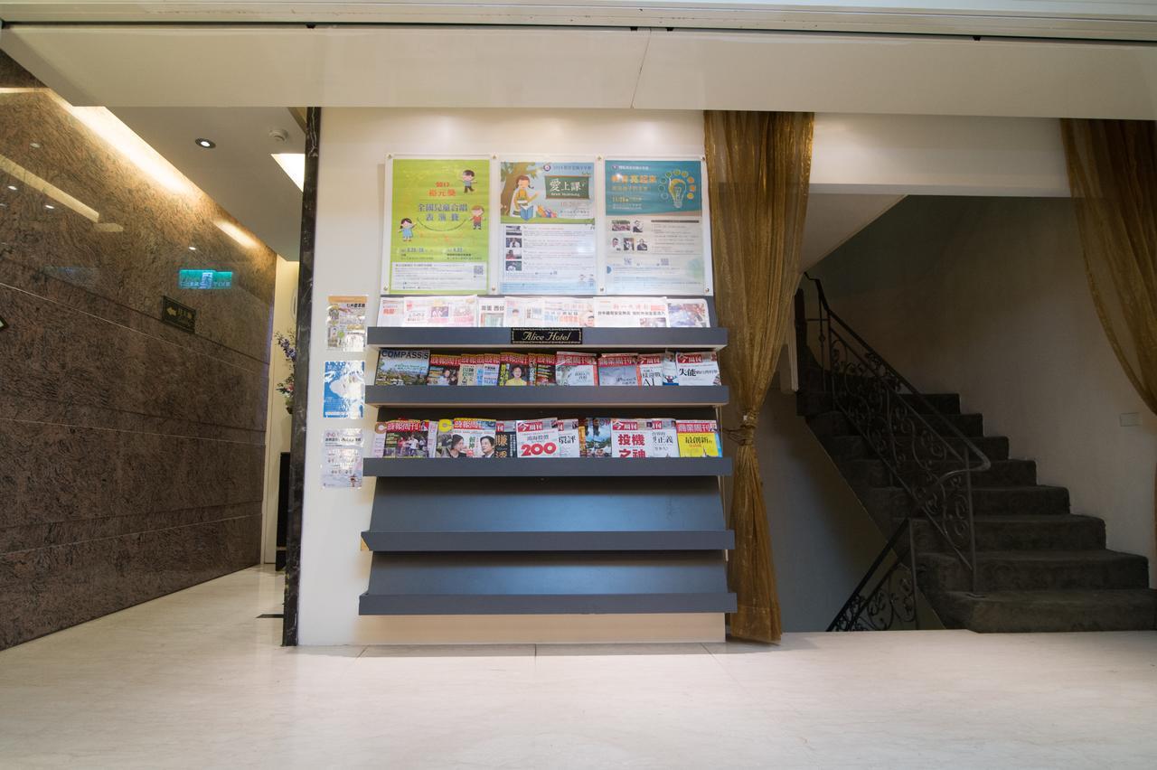 Mila Hotel Тайчжун Экстерьер фото